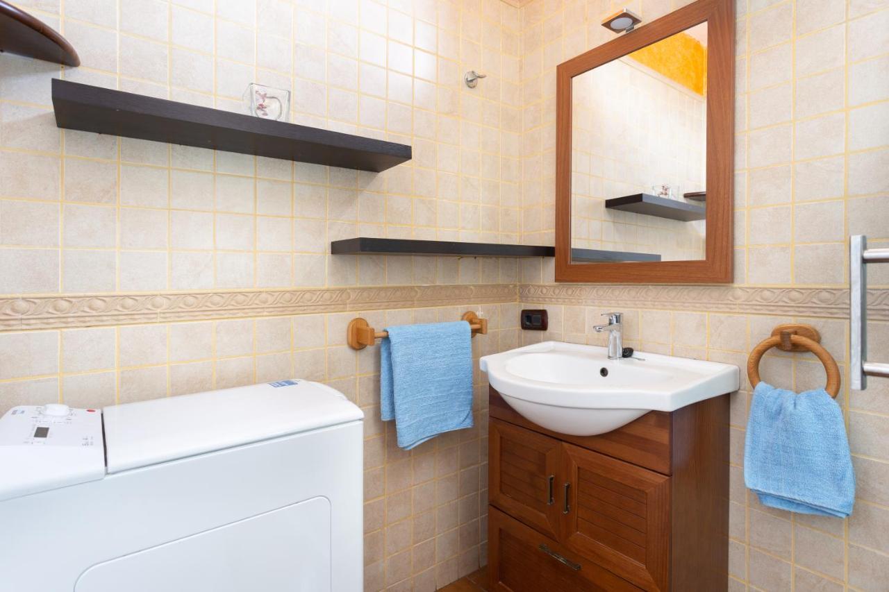 Apartamento En Primera Linea De Playa Con Aire Acondicionado Arona  Buitenkant foto